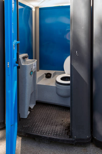 Best Luxury portable toilet rental  in Wilton Center, CT